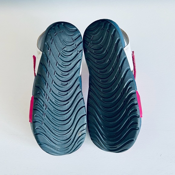 Nike black slides, pink and white sandals girls - Picture 6 of 10